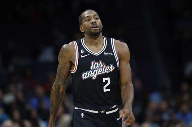 上光荣榜，大连英博一线队主教练李国旭获得辽宁五一劳动奖章（大连英博一线队主帅李国旭荣获辽宁五一劳动奖章，光荣上榜）