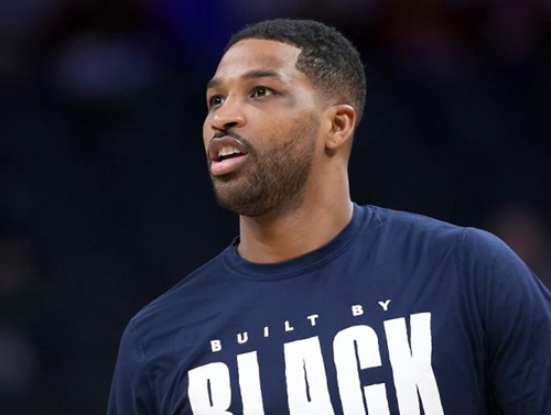 掘金：约基奇因手腕扭伤对阵太阳出战存疑（掘金中锋约基奇手腕扭伤，出战太阳成疑）