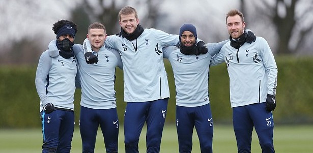 阿莫林：C罗的批评？我们应关注未来；伤病少主要是比赛少（阿莫林回应C罗批评：应聚焦未来；伤病减少主要因比赛更少）