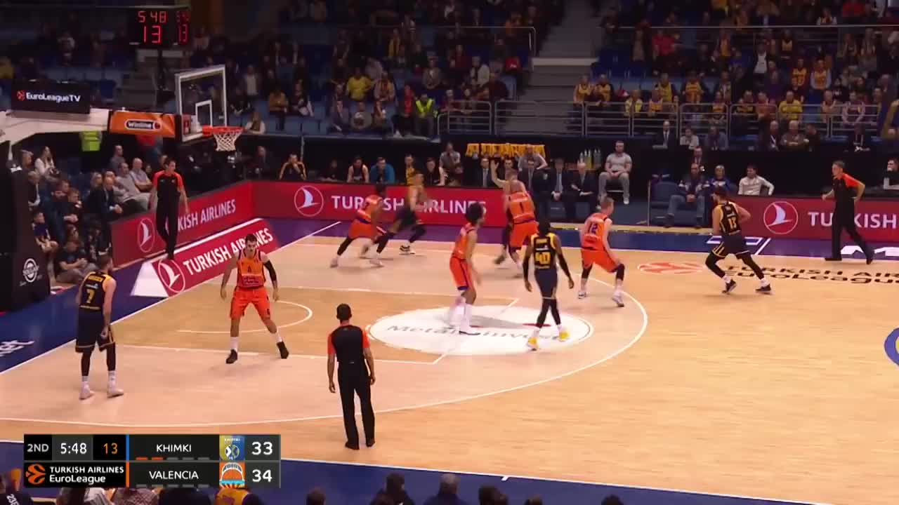 斯洛特：科纳特表现出色我不惊讶；索博的体能非常棒（斯洛特：科纳特神勇在意料之中，索博体能出众）