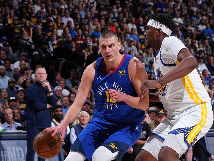 德转列瑞士球员历史身价前10：扎卡5000万欧第1，阿坎吉第2（德转发布瑞士球员历史身价前十：扎卡以5000万欧领跑，阿坎吉位列第二）