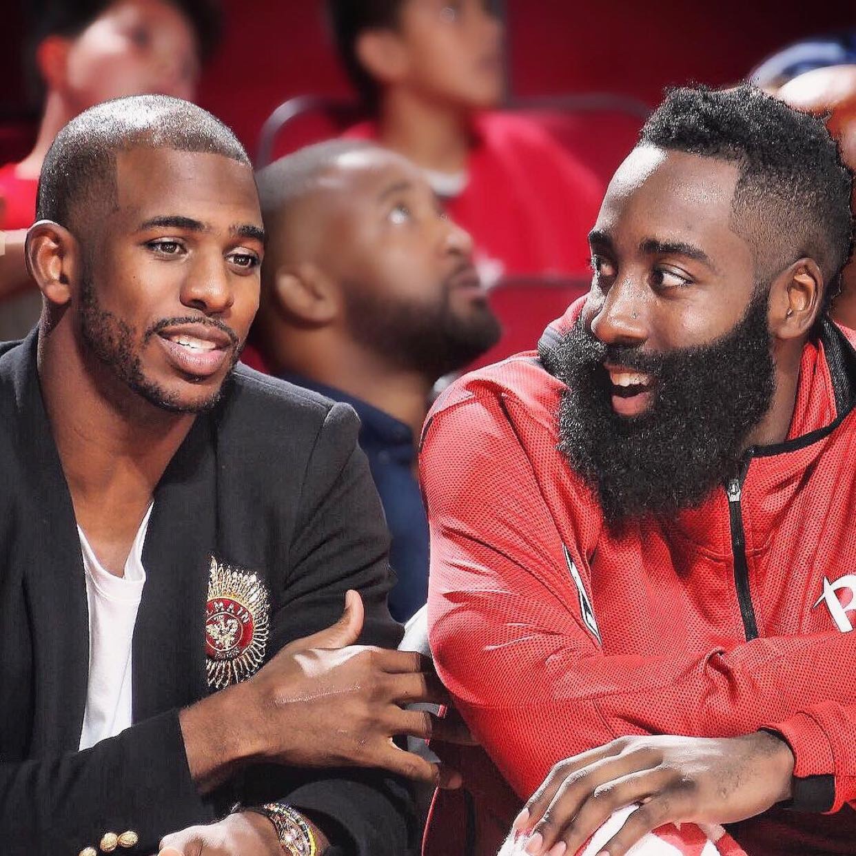 奥古斯托：大家认为这种比赛应该赢5-0，但欧冠没有容易的比赛（奥古斯托：有人以为这类比赛该5比0拿下，但欧冠从无轻松之战）