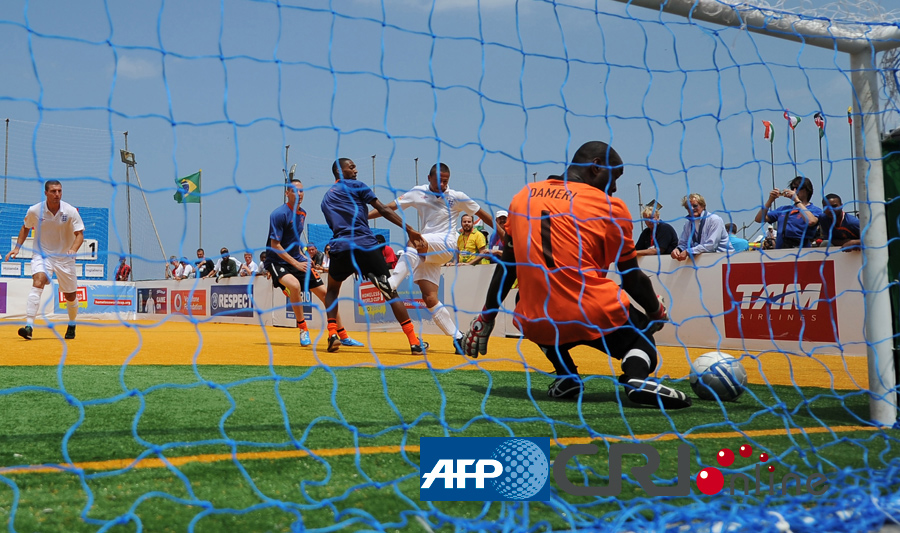 英媒：英冠朴茨茅斯有意租借热刺韩国小将梁民革（英媒称：英冠球队朴茨茅斯欲租下热刺韩国新星梁民革）