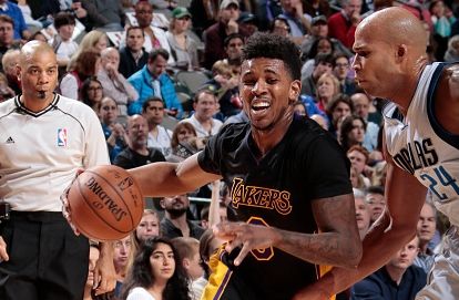 詹卢卡-曼奇尼：意大利渴望参加世界杯，每个人都会全力以赴（詹卢卡-曼奇尼：意大利盼征战世界杯，众将必全力以赴）